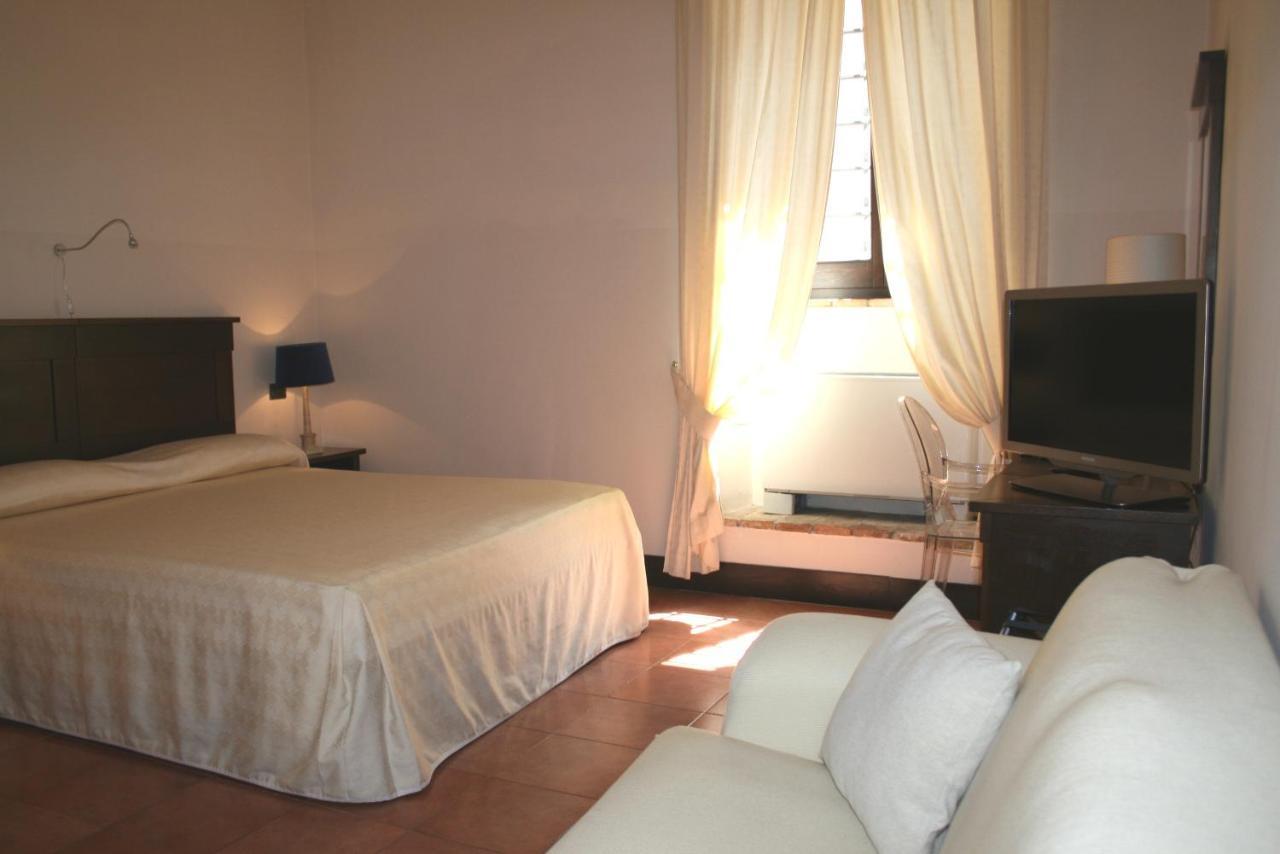 Hotel Palazzo Piccolomini Orvieto Room photo